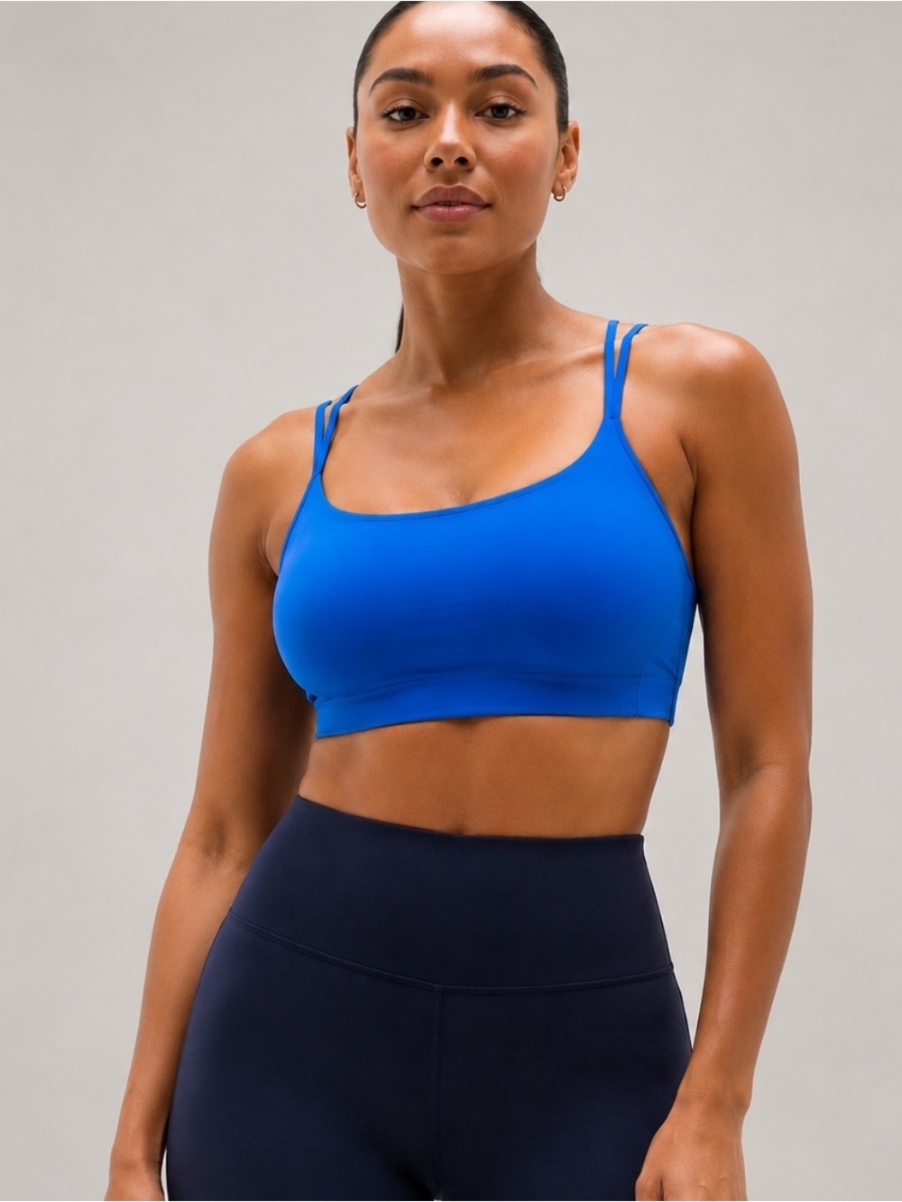 Athleta Transcend Strappy bra size M D-DDD breaker blue